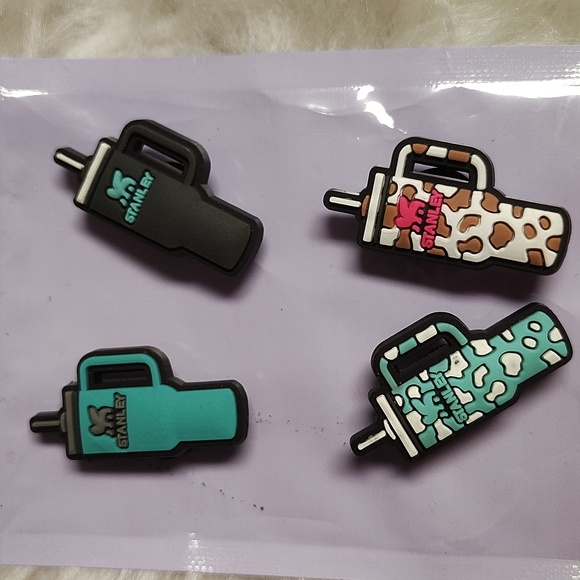 Shoe Charm For Crocs - set of 4 - Picture 1 of 3